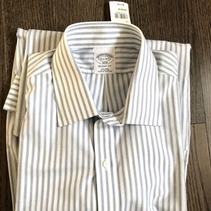 BNWT Brooks Brothers regent fit mens dress shirt in blue pattern stripe